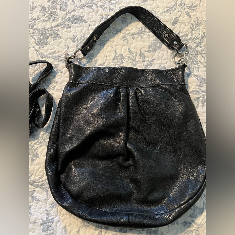 Black Leather Roots Purse